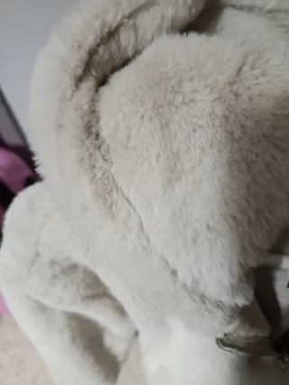 Bershka Chaquetón Pelos Beige Talla XS