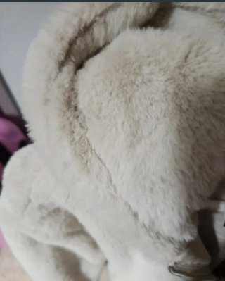 Bershka Chaquetón Pelos Beige Talla XS
