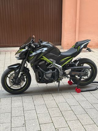 Kawasaki Z900e A2