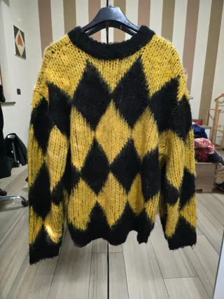 Maglione a rombi giallo e nero taglia M