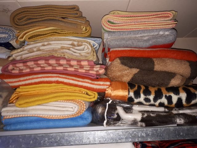 Lote 25 mantas diferentes medidas perfecto estado