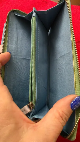 Cartera larga Abbacino azul y beige