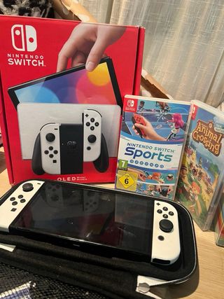 Nintendo Switch OLED + 3 Giochi