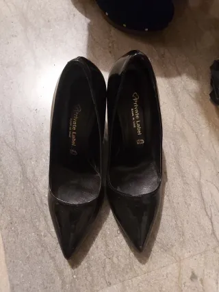 Scarpe donna decolté vernice Private Label nere