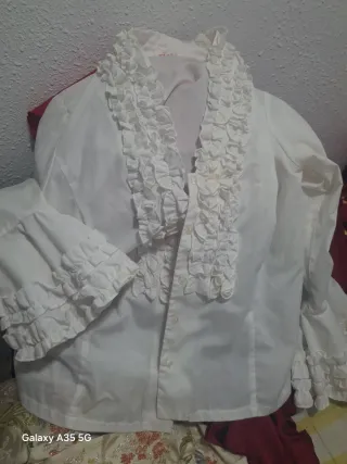 Blusa flamenca con volantes