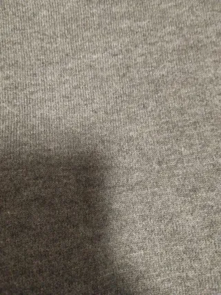 Jersey Hollister Gris Talla L