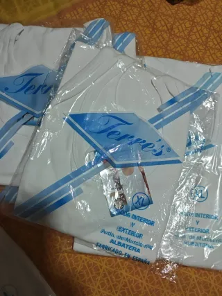 4 Camisetas Interiores Tirantes Blancas XL