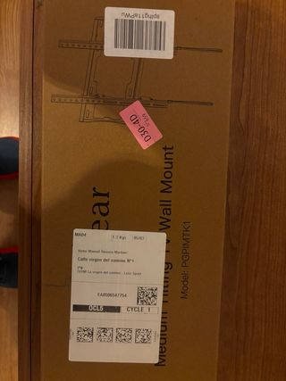 LG TV Roja con Soporte