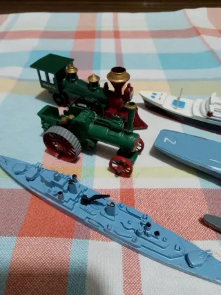 Lotto modellini metallo diecast treni navi