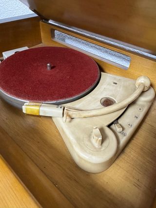 Radio Philips Antigua con Tocadiscos