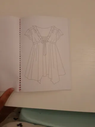 Libro de Diseño de Moda cuesta 36 y te lo dejo a12