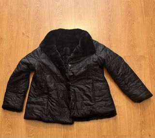 Abrigo de pelo negro reversible