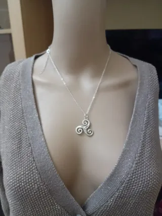 Collana acciaio con ciondolo triskel
