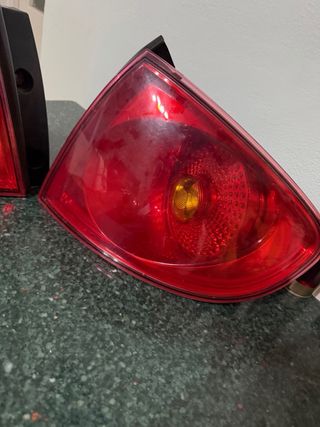 Pilotos Traseros Seat Altea