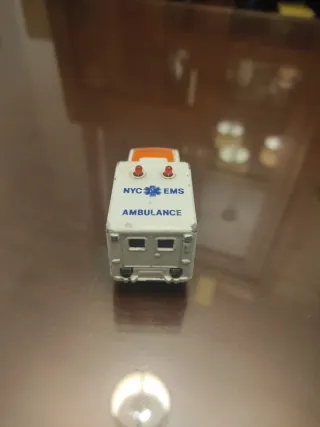 Ambulancia Majorette Juguete