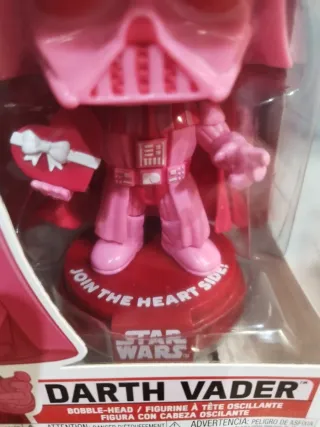 Funko Pop Star Wars Darth Vader San Valentino