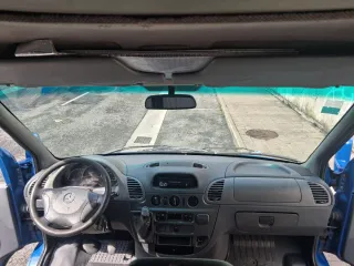 Mercedes-Benz eSprinter 2005