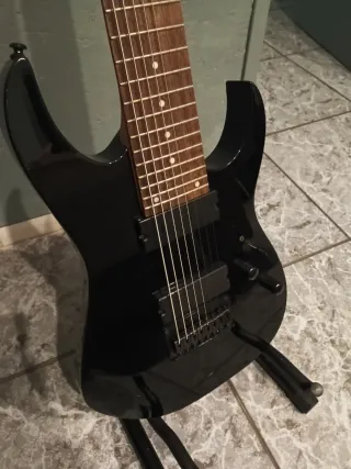 Ibanez RG8 Guitarra Eléctrica 8 Cuerdas