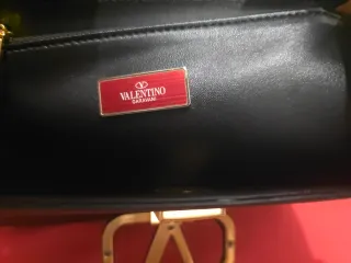 Bolso Valentino Garavani Negro Piel Becerro