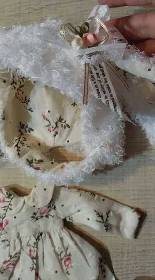 Conjunto Blythe floral con orejas