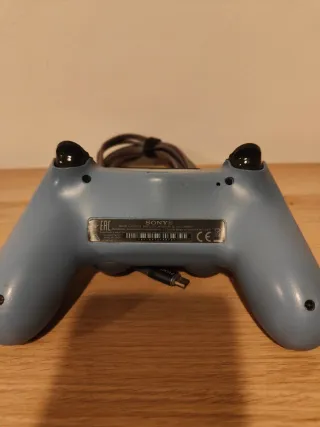 PS4 (PlayStation 4) Negra 500GB + Mando