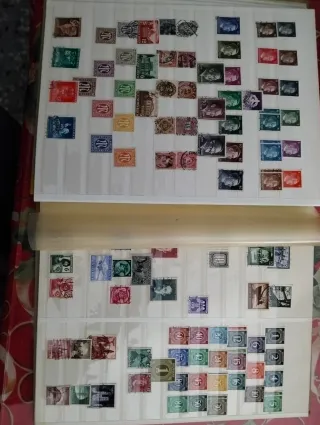 Álbum Kabe 700 sellos Imperio Alemán 3º Reich