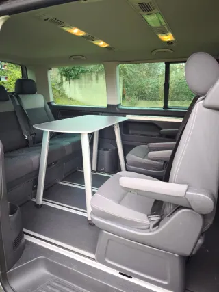 Volkswagen Multivan 2012