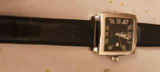 Reloj de pulsera hombre negro y plateado