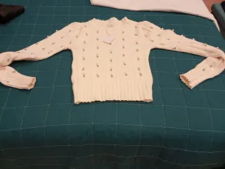 Lote jersey blanco y pantalón negro