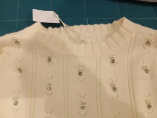 Lote jersey blanco y pantalón negro