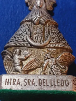 Figuras antiguas Vírgenes Lourdes y Lledo Bronce