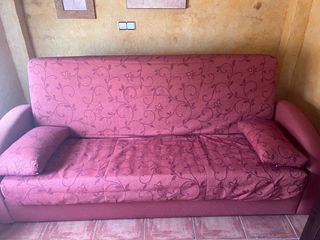 Sofá Cama Rosa con Estampado Floral