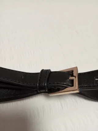 Bolso  Negro Pelo y Piel Es muy bonito