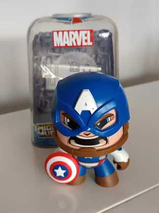 Mighty Muggs Capitán América Marvel