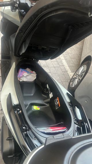 Honda Forza 125 2023 en perfecto estado