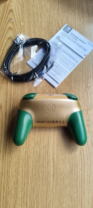 Mando Pro Zelda para Nintendo Switch 1 y 2