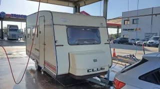 Caravana Burstner 750kg.
