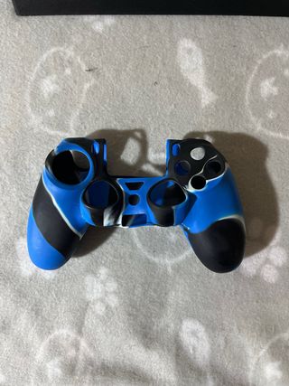 PS4 Pro 1TB Negra + 2 Mandos