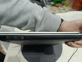 Portátil Sony Vaio i3