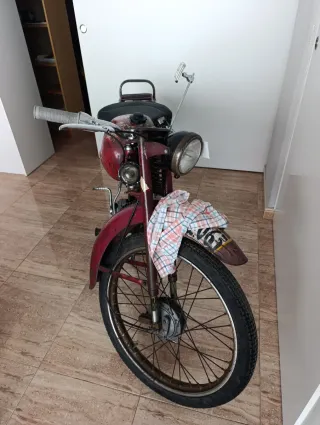 Moto Guzzi Cardelino