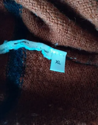 Jersey marrón con rayas