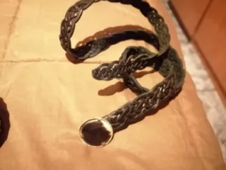 Cinturón Negro y Dorado con Pedrería 20 € cada uno