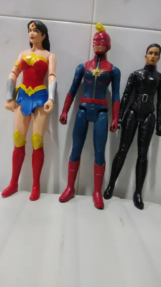 Lote 5 Figuras SUPERHEROÍNAS Marvel DC
