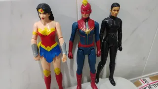 Lote 5 Figuras SUPERHEROÍNAS Marvel DC
