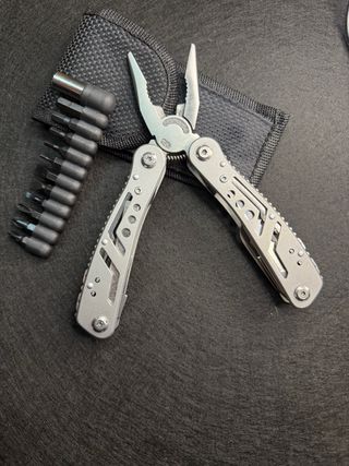 Pinza multifunzione con set punte