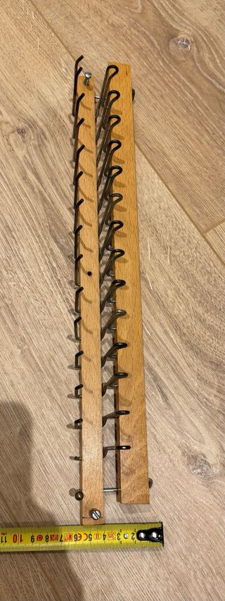 Colgador de 12 corbatas/cinturones