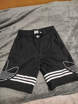 Pantalón corto Adidas negro