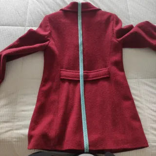 Chaquetón Granate Benetton Talla M/L como 42