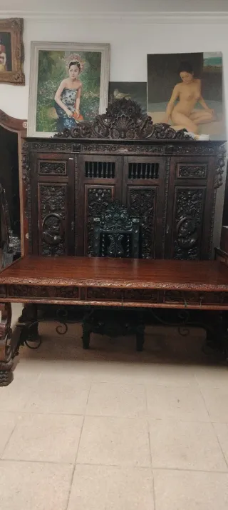 Escritorio Quijote de madera tallada