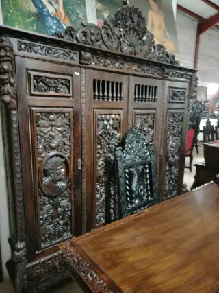 Escritorio Quijote de madera tallada